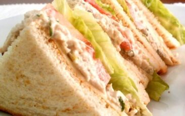 Receta de Sandwiches de Pollo con Apio y Mayonesa